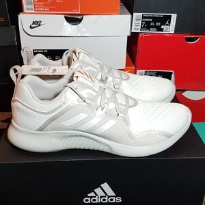 ADIDAS EDGEBOUNCE WOMEN'S US SIZE 10 BRAND NEW IN BOX